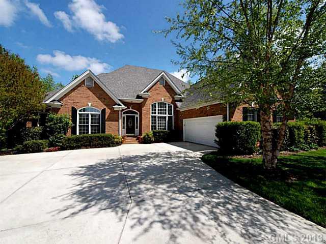 2627 Albatross Ln., Matthews, NC 28104