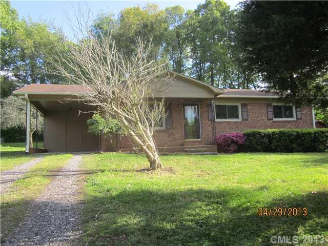 2416 Colletta Ave., Statesville, NC 28625