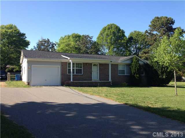 133 Autumn Ln., Harrisburg, NC 28075