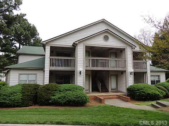 1041 Churchill Downs Ct. #J, Charlotte, NC 28211