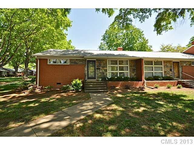 4635 Woodlark Ln., Charlotte, NC 28211