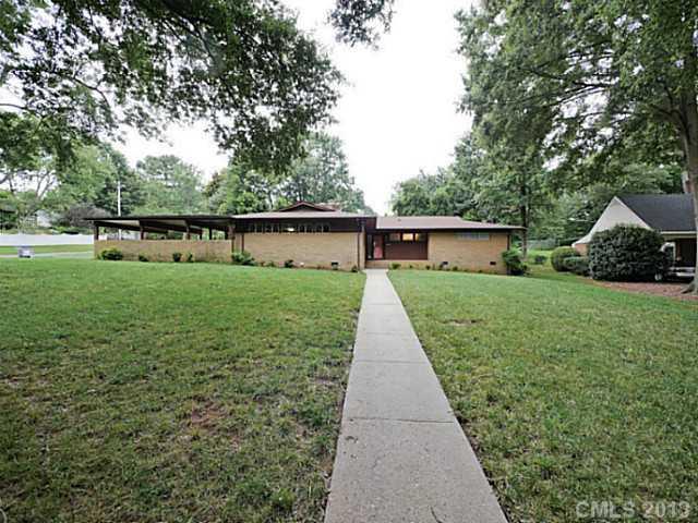 3301 Ferncliff Rd., Charlotte, NC 28211