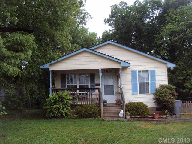1016 Karendale Ave., Charlotte, NC 28208