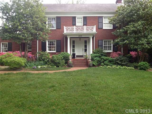 1423 W Queens Rd., Charlotte, NC 28207
