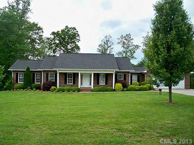 379 Seven Springs Loop, Statesville, NC 28625