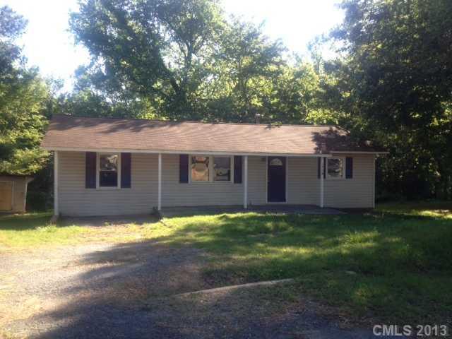 2405 Earley Cir., Kannapolis, NC 28083