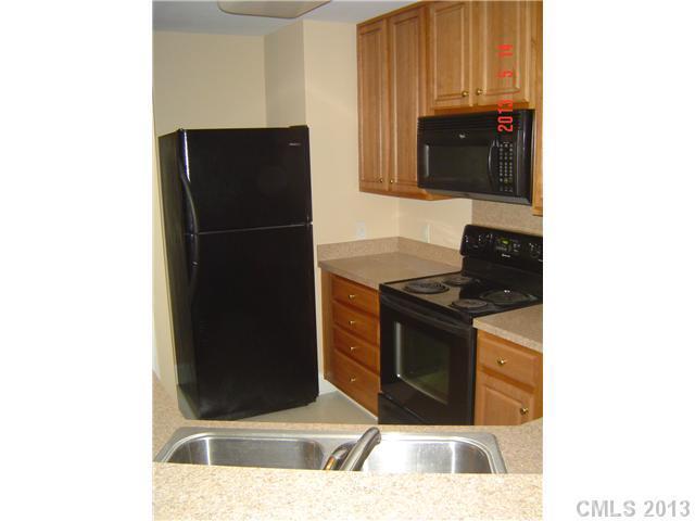 6818 Park Place Dr., Charlotte, NC 28262