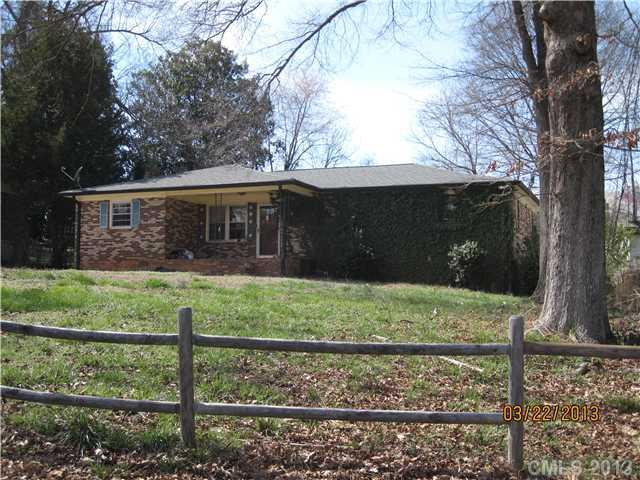 3021 Fallswood Dr., Gastonia, NC 28052