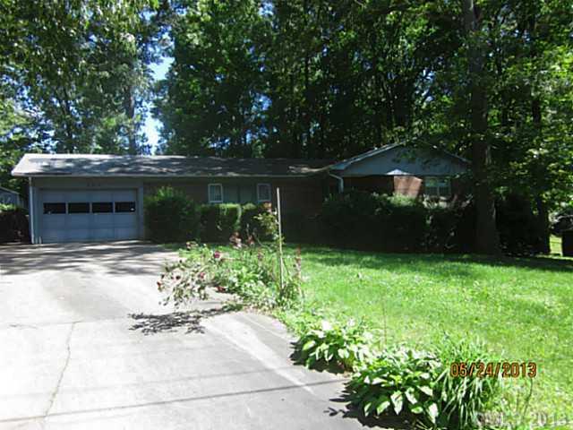 801 Crestridge Rd., Statesville, NC 28677