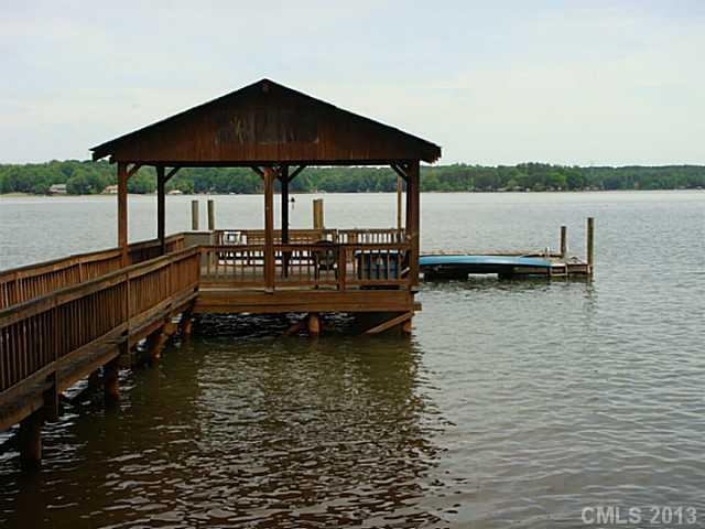 128 Courtney Ln., Mooresville, NC 28117