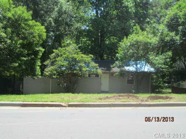 1921 Camp Greene St., Charlotte, NC 28208