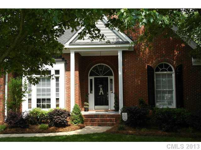 6900 Ravencrest Dr., Charlotte, NC 28269