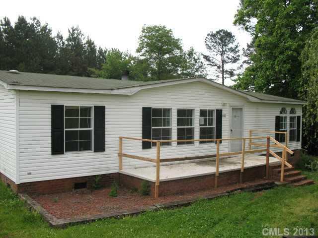 119 Vectra Dr., Statesville, NC 28625