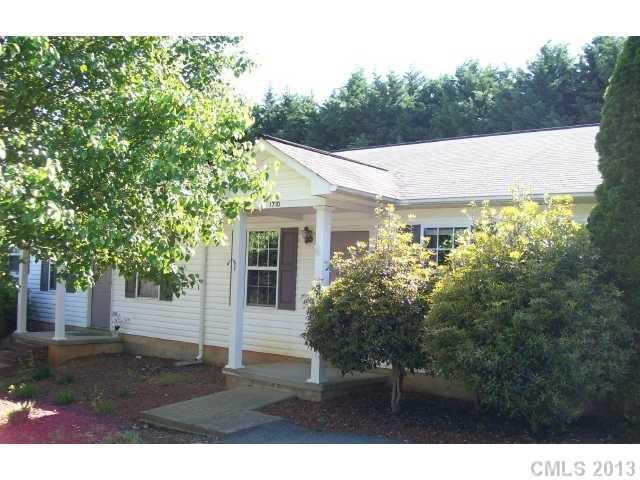 1710 NE 18th Ave. #E-2, Hickory, NC 28601