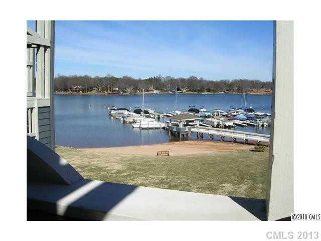 2121 Regatta Ln. #307, Denver, NC 28037