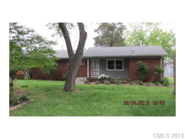 1028 Mountain View Rd., Mount Holly, NC 28120