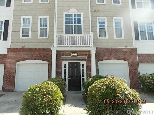 6824 Park Place Dr., Charlotte, NC 28262