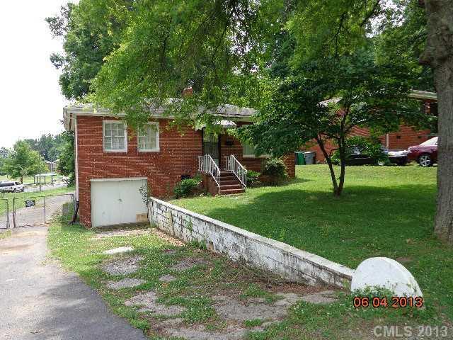 2600 Catalina Ave., Charlotte, NC 28206