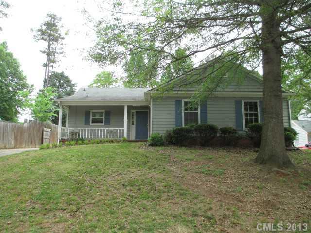 5029 Rivergreen Ln., Charlotte, NC 28227