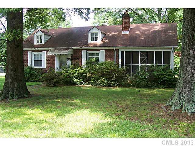 622 W Craighead Rd., Charlotte, NC 28206