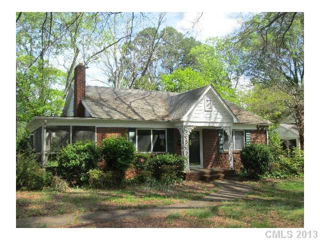 909 Fugate Ave., Charlotte, NC 28205