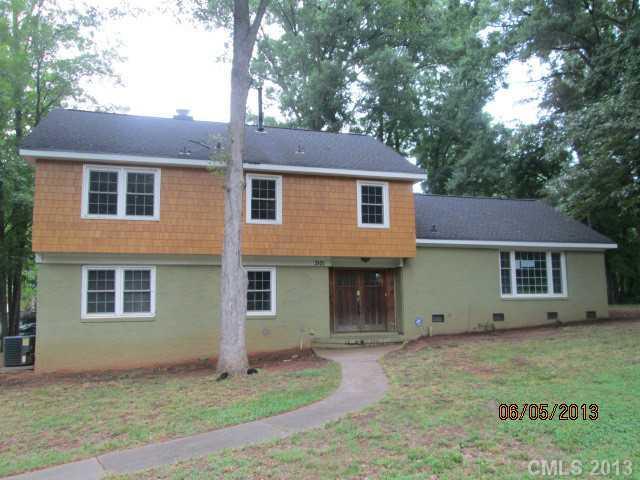 3101 Goneaway Rd., Charlotte, NC 28210