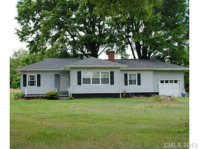 10809 Earnhardt Lake Rd., Davidson, NC 28036