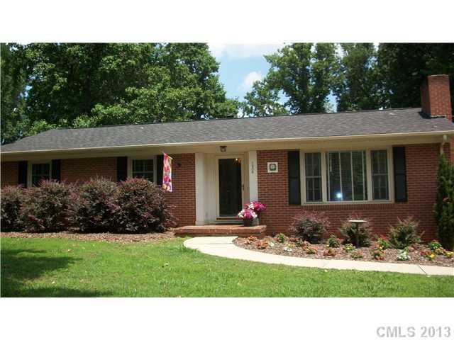 1906 Wildwood Rd., Gastonia, NC 28052