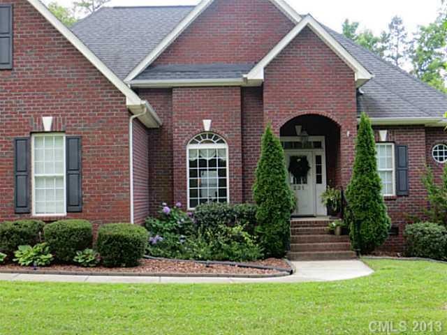 231 Glenn Dr., Mount Holly, NC 28120
