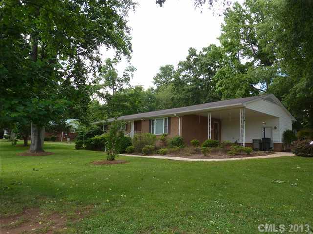 3303 Linwood Rd., Gastonia, NC 28052