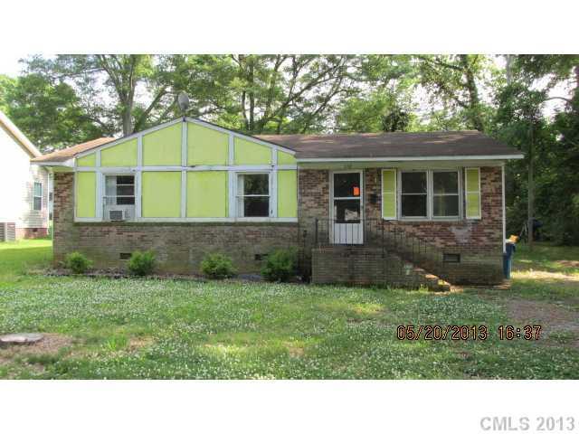 110 Cove Ave., Mount Holly, NC 28120