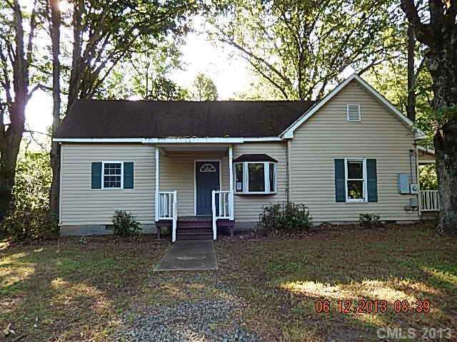 413 E Lee Ave., Bessemer City, NC 28016