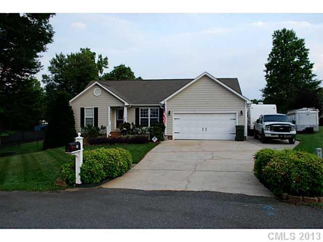 109 Chinaberry Ct., Gastonia, NC 28052