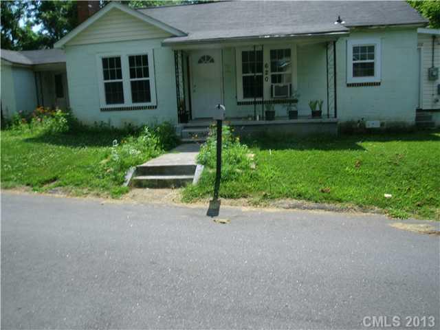 620 Harrison St., Statesville, NC 28677