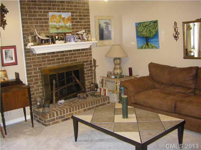 7352 Winery Ln. #56700, Charlotte, NC 28227