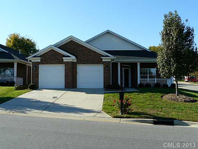2233 Smith Harbour Dr., Denver, NC 28037