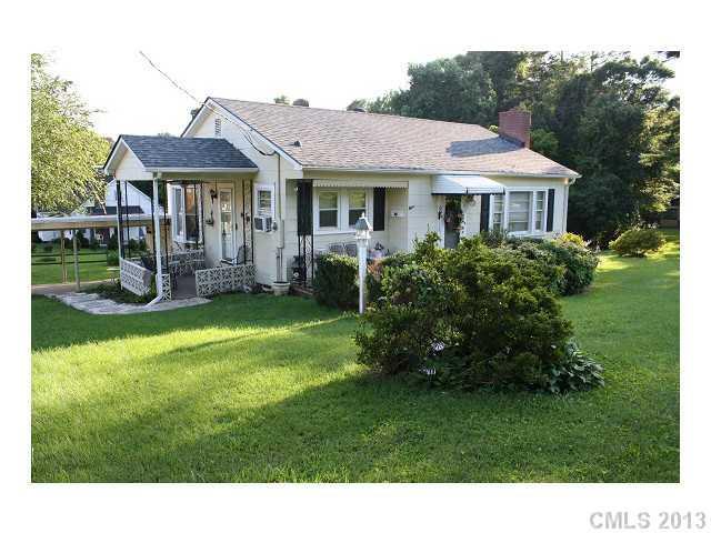 302 Cavin Ave., Mount Holly, NC 28120