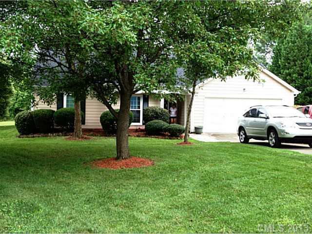 11605 Chadburn Ln., Charlotte, NC 28215