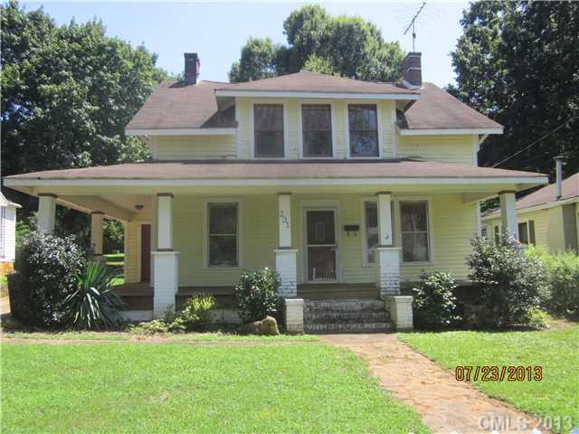 231 Maple St., Statesville, NC 28677