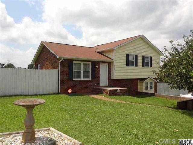 2155 Essex St., Newton, NC 28658