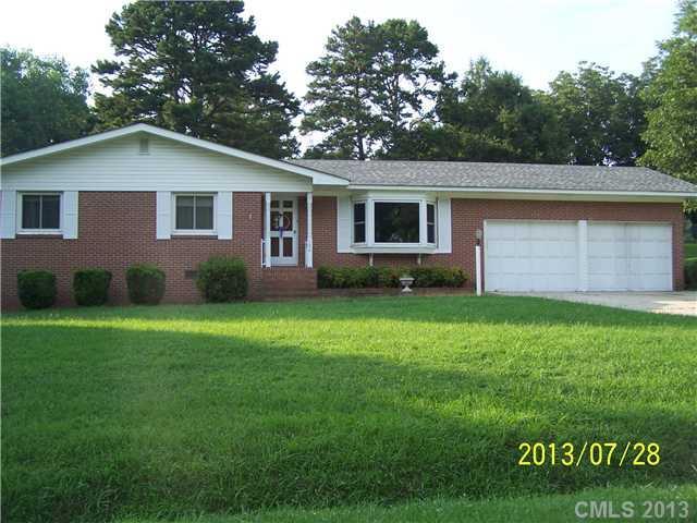 122 Piedmont Dr., Kannapolis, NC 28081