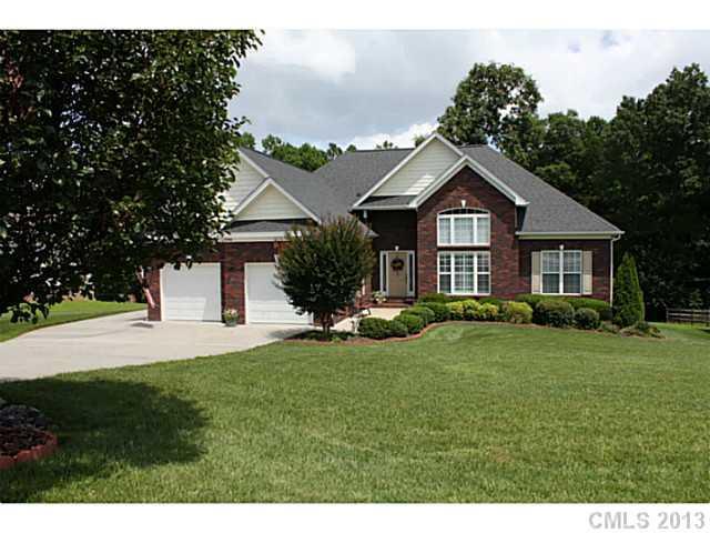 1944 Jaya Dr., Sherrills Ford, NC 28673