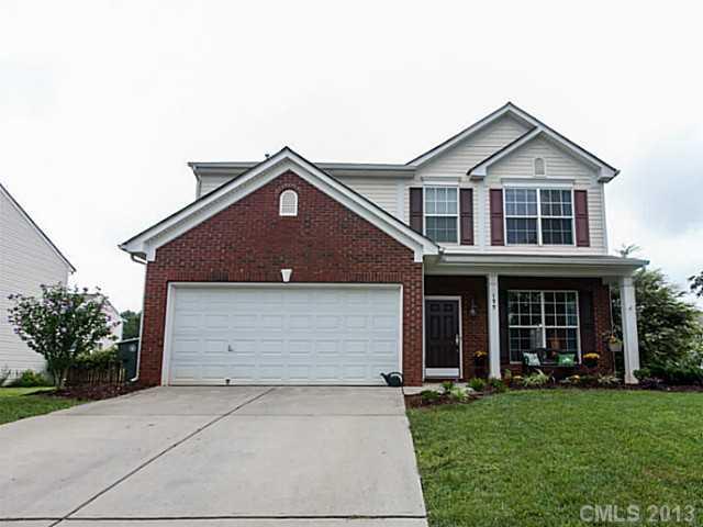 135 Meandering Way Ln., Mooresville, NC 28117