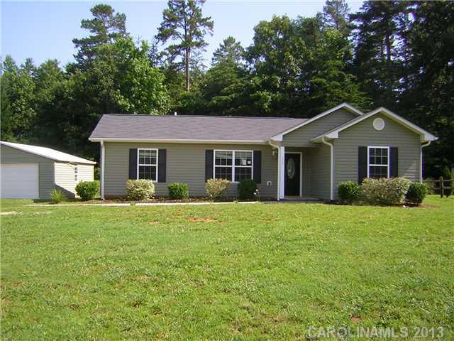 157 Knotty Pine Ln., Mooresville, NC 28117