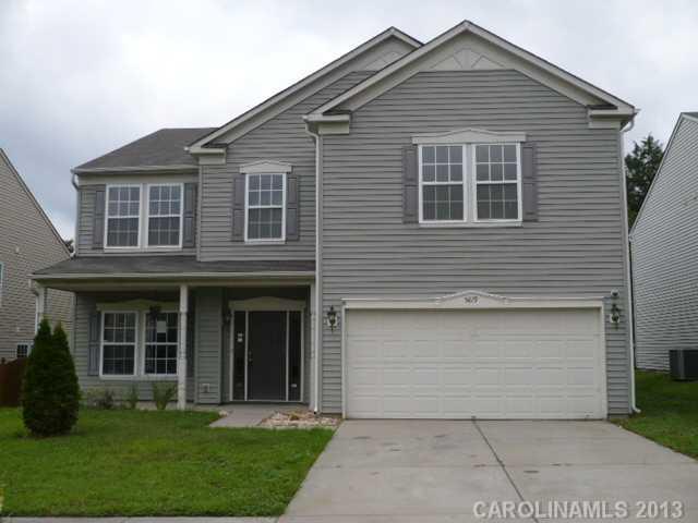 5679 Hammermill Dr., Harrisburg, NC 28075