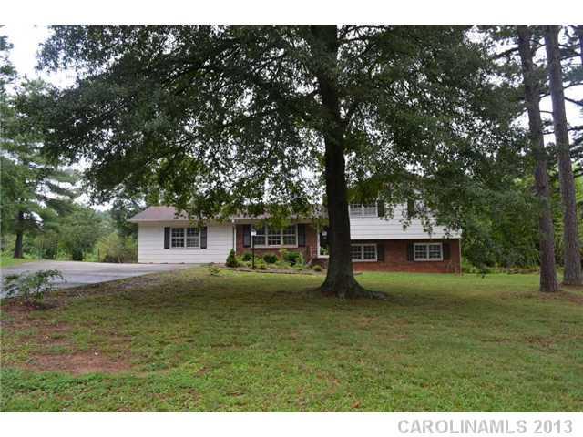 731 Cemetery Rd., Hickory, NC 28601