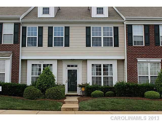 7613 Bluff Point Ln., Denver, NC 28037