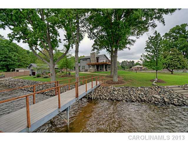 7464 Matchpoint Ln., Sherrills Ford, NC 28673
