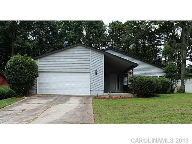 4610 Cricklewood Ln., Charlotte, NC 28212