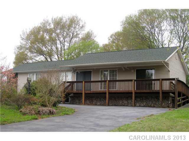 4301 Tee Pee Cir., Sherrills Ford, NC 28673